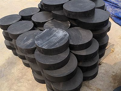 怀宁县板式橡胶支座由若干层橡胶片与薄钢板经加压硫化